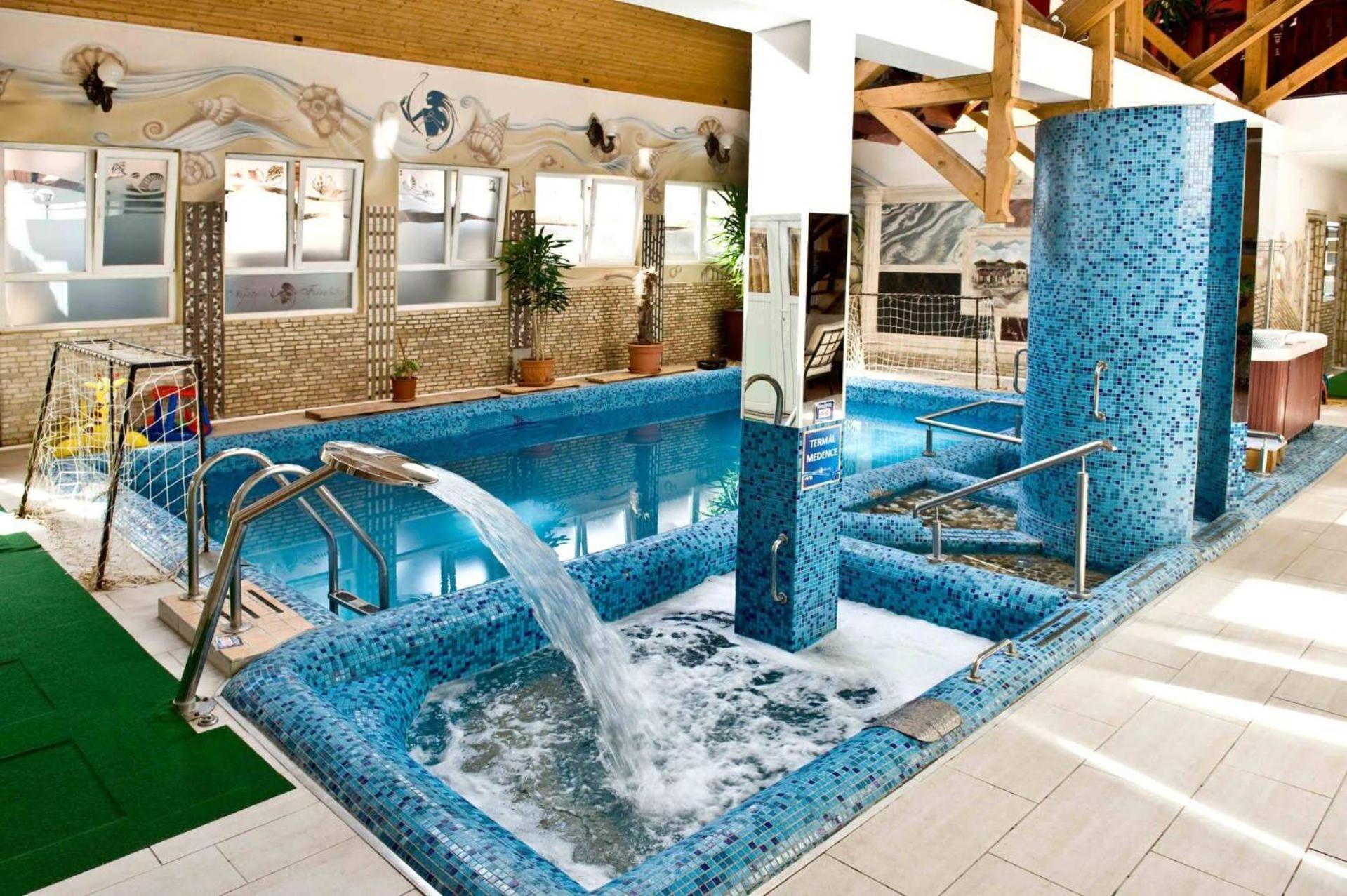 Castle Wellness Resort Sosto Ньїредьгаза Екстер'єр фото